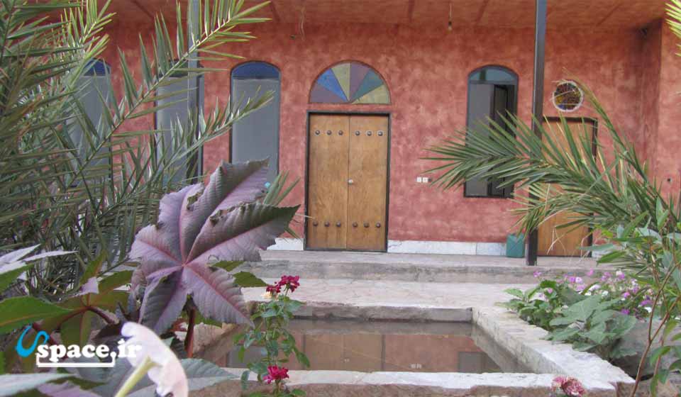 اقامتگاه بوم گردی خانه توریست - اردستان - اصفهان